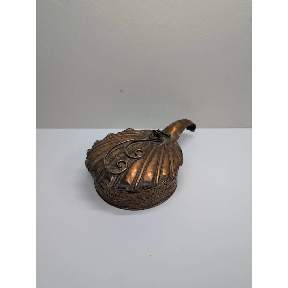 Vintage Gregorian Copper Silent Butler/‎ Crumb catcher with flip-top circa 1960s